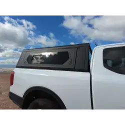 Hardtop Contour noir/ lisse avec fenêtre latérale pour Ford Ranger 2012-2022 Extra-Cab Alu-Cab